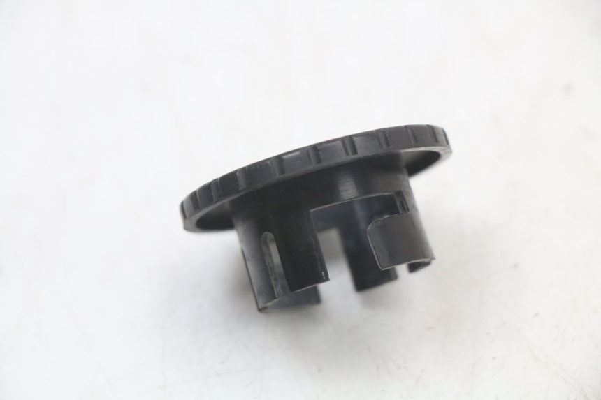 photo de ZÜNDSCHLOSSABDECKUNG KYMCO DINK 4T 50 (2007 - 2018) - Detailansicht des Bauteils