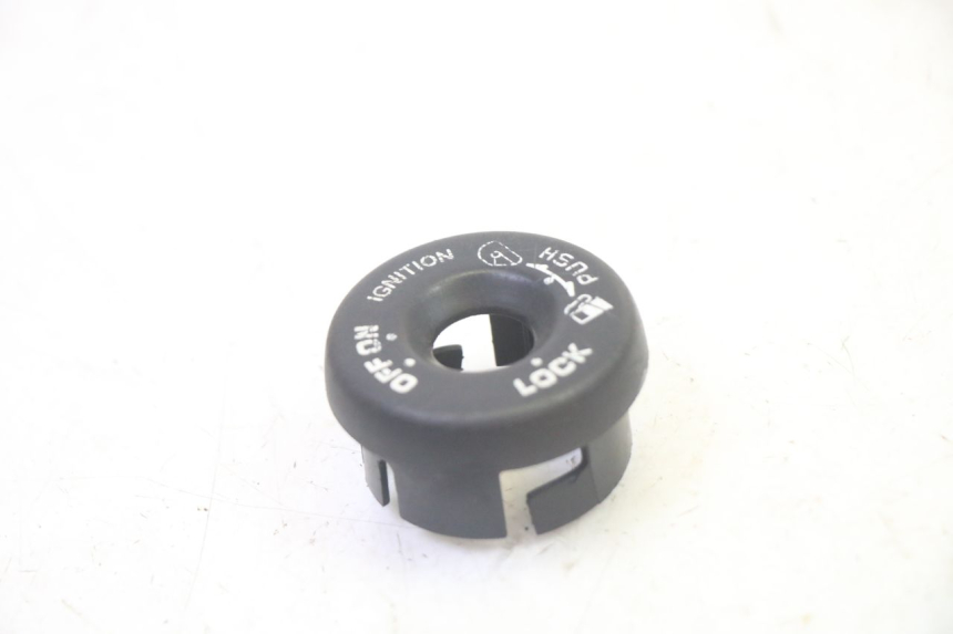 photo de ZÜNDSCHLOSSABDECKUNG HONDA FES S-WING SWING ABS 125 (2007 - 2015) - Hauptansicht