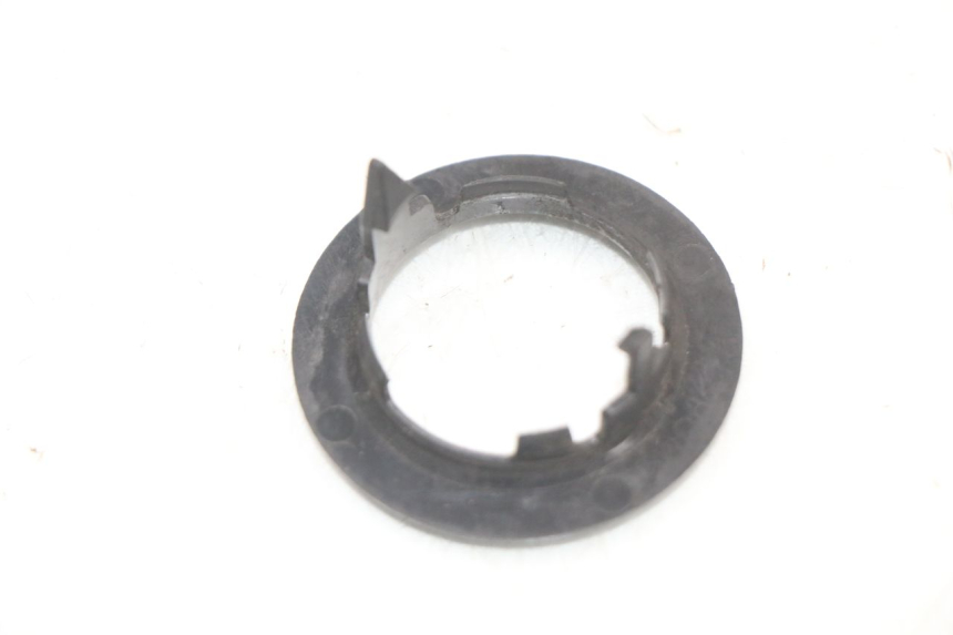 photo de ZÜNDSCHLOSSABDECKUNG PEUGEOT GEOPOLIS RS 125 (2007 - 2009) - Detailansicht des Bauteils