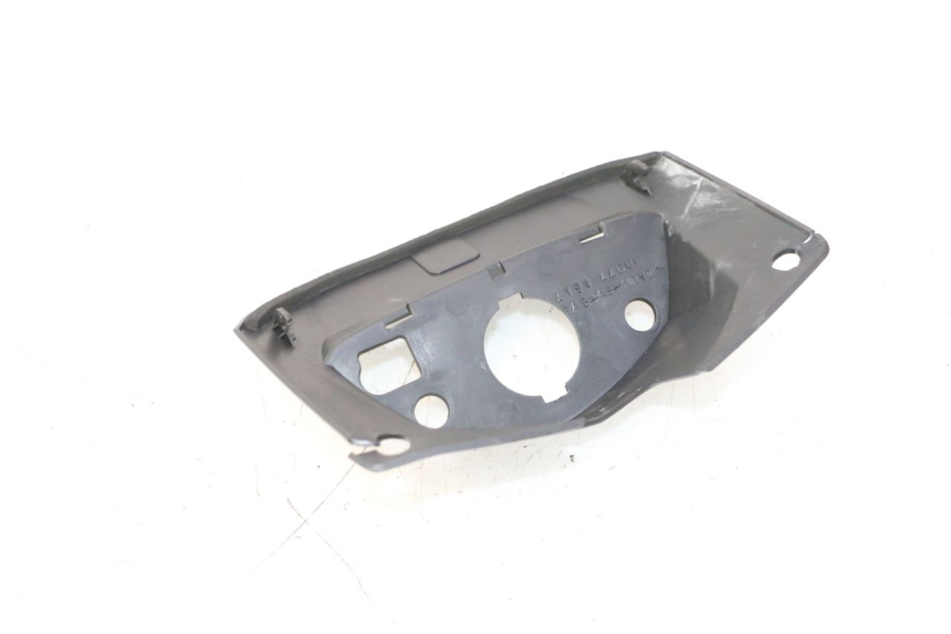 photo de ZÜNDSCHLOSSABDECKUNG SUZUKI GSR 600 (2005 - 2012) - Detailansicht des Bauteils