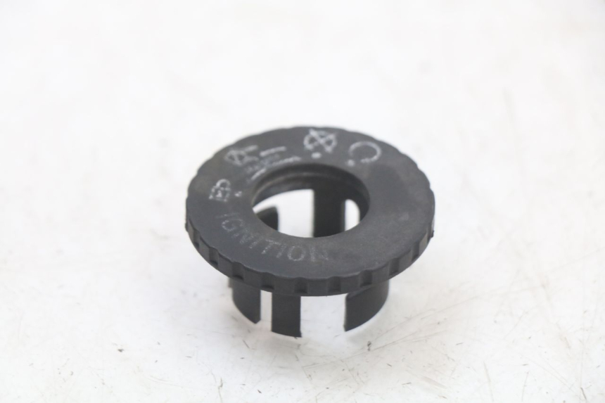 photo de ZÜNDSCHLOSSABDECKUNG PEUGEOT BELVILLE 125 (2017 - 2021) - Hauptansicht