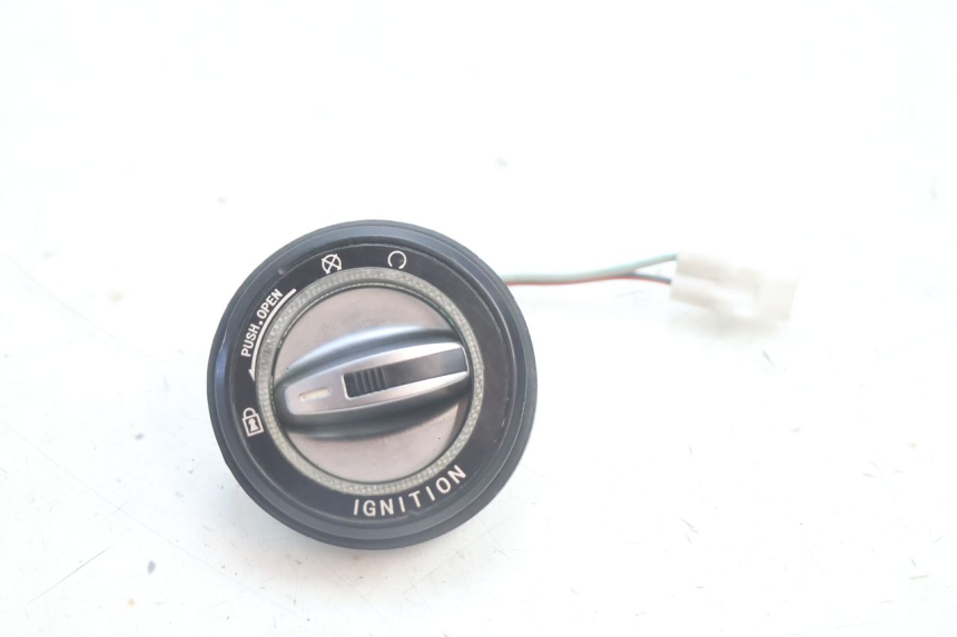 photo de ZÜNDSCHLOSSABDECKUNG JM MOTORS R-MAX TECH 50 (2024 - 2026) - Hauptansicht