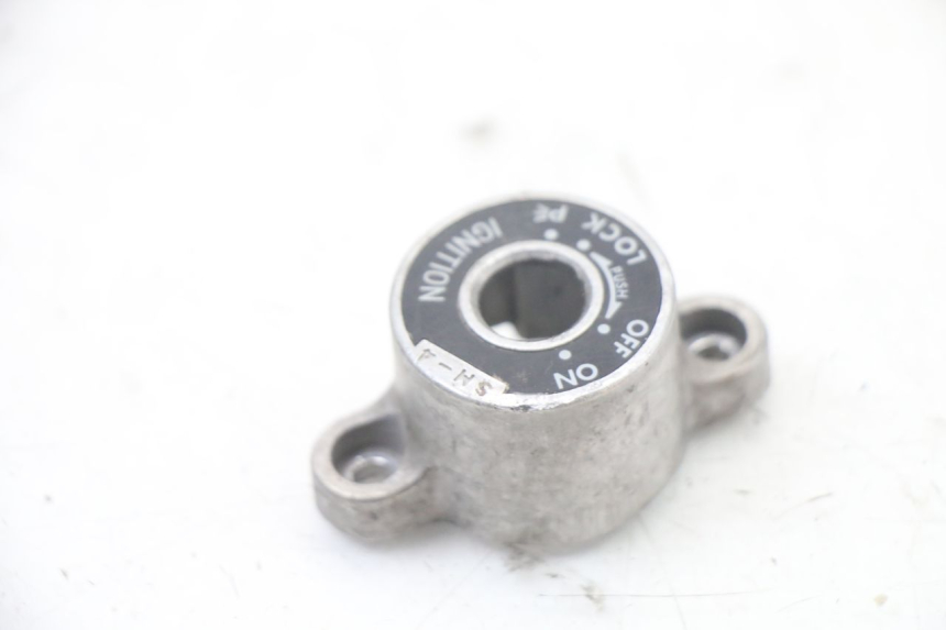 photo de ZÜNDSCHLOSSABDECKUNG SUZUKI GSX F GSXF 650 (2007 - 2015) - Zoom auf Gebrauchszustand