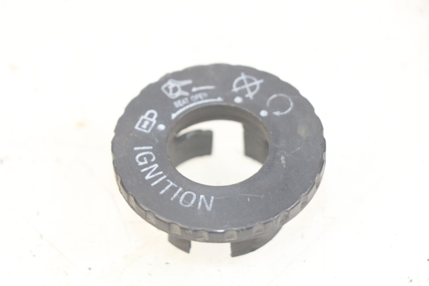 photo de ZÜNDSCHLOSSABDECKUNG SYM SYMPHONY 125 (2009 - 2015) - Hauptansicht