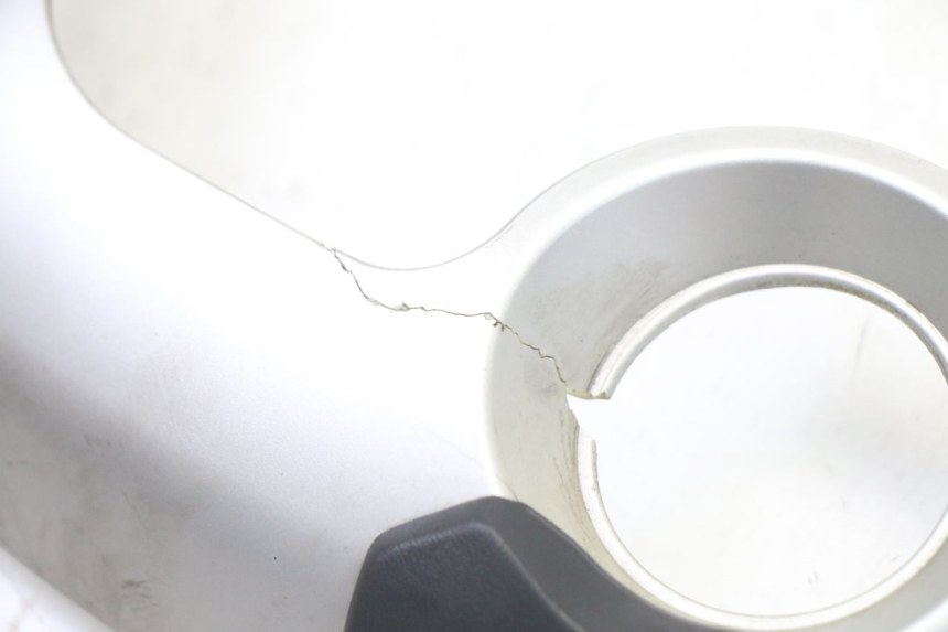 photo de ZÜNDSCHLOSSABDECKUNG YAMAHA X-MAX XMAX 125 (2010 - 2013) - Detailansicht des Bauteils