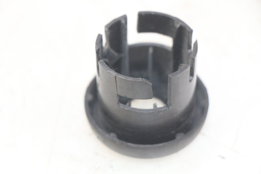 photo de ZÜNDSCHLOSSABDECKUNG YAMAHA YP MAJESTY 125 (2007 - 2010) - Detailansicht des Bauteils