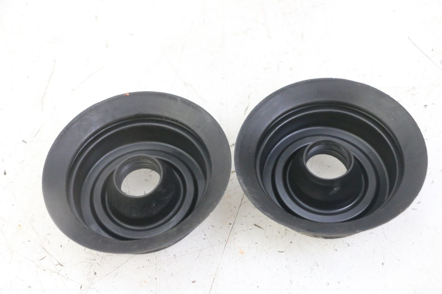 photo de SCHEINWERFERSTAUBDECKEL YAMAHA XMAX X-MAX 125 (2006 - 2009) - Detailansicht des Bauteils