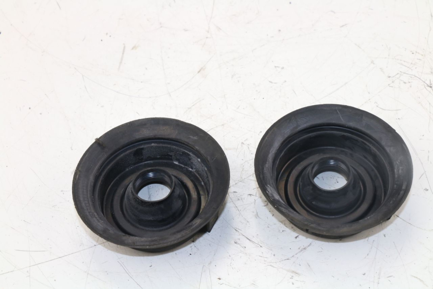 photo de SCHEINWERFER STAUBSCHUTZ YAMAHA X-MAX XMAX 250 (2006 - 2009) - Detailansicht des Bauteils