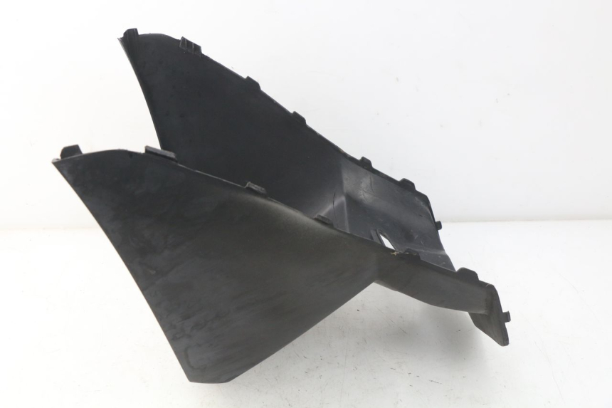 photo de SITZBANKABDECKUNG KYMCO AGILITY 4T 50 (2005 - 2018) - Technische Nahaufnahme