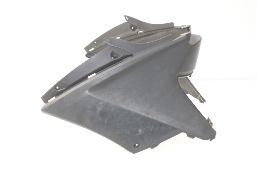 photo de UNTER SITZ VERKLEIDUNG KYMCO AGILITY CITY 4T 50 (2008 - 2016) - Technische Nahaufnahme