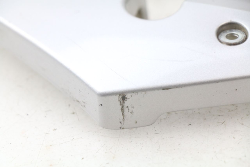 photo de UNTER SITZ VERKLEIDUNG HYOSUNG AQUILA GV 125 (2009 - 2016) - Technische Nahaufnahme