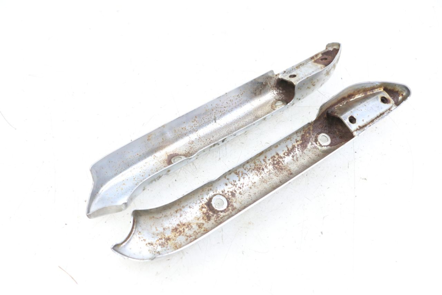 photo de UNTER SITZ VERKLEIDUNG HYOSUNG GV AQUILA 125 (2000 - 2009) - Zoom auf Gebrauchszustand