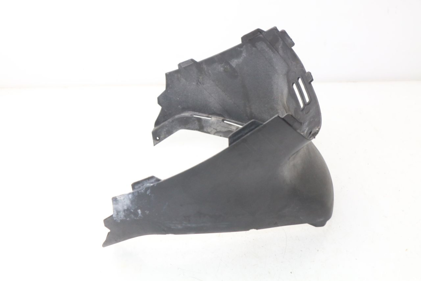 photo de UNTER SITZ VERKLEIDUNG ERIDER CARGO 1 (2009 - 2018) - Detailansicht des Bauteils