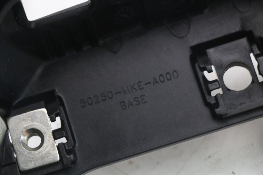 photo de UNTER SITZ VERKLEIDUNG HONDA CRF R 250 (2020 - 2021) - Oberflächenzustand und Material