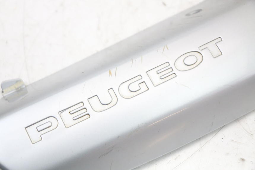 photo de RECHTER SITZBANKDECKEL PEUGEOT 103 VOGUE VS2 50 (2004 - 2017) - Alternative Perspektive