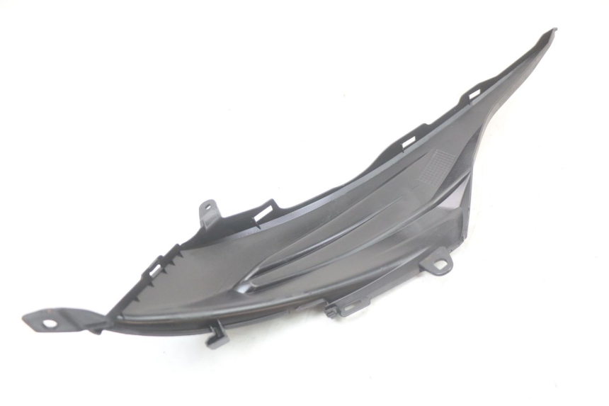 photo de UNTER SITZ VERKLEIDUNG RECHTS SUZUKI ADDRESS 110 (2015 - 2020) - Details der Befestigungspunkte