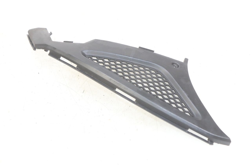 photo de RECHTER SITZBANKDECKEL KYMCO AGILITY RS 4T 50 (2009 - 2013) - Zoom auf Gebrauchszustand