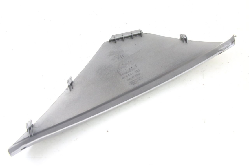 photo de UNTER SITZ VERKLEIDUNG RECHTS APRILIA ATLANTIC 125 (2003 - 2009) - Alternative Perspektive