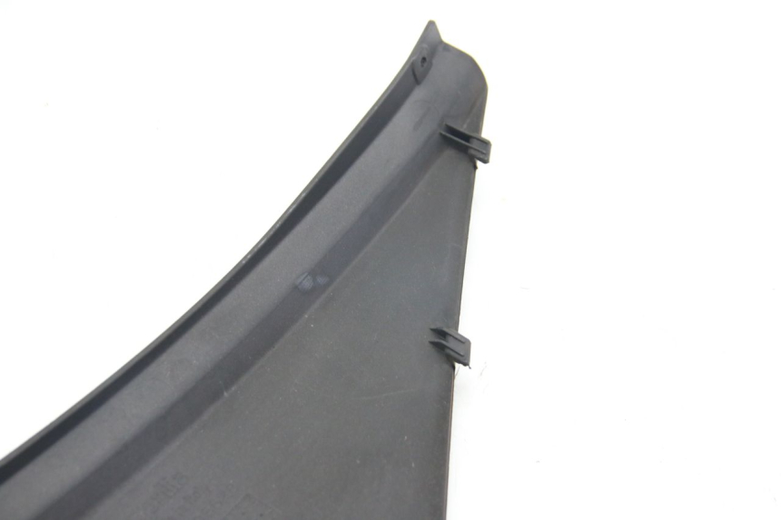 photo de RECHTER SITZBANKDECKEL APRILIA ATLANTIC 500 (2002 - 2003) - Oberflächenzustand und Material