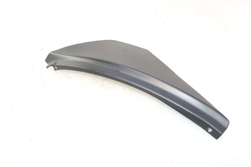 photo de UNTER SITZ VERKLEIDUNG RECHTS APRILIA ATLANTIC S 125 (2010 - 2013) - Zoom auf Gebrauchszustand