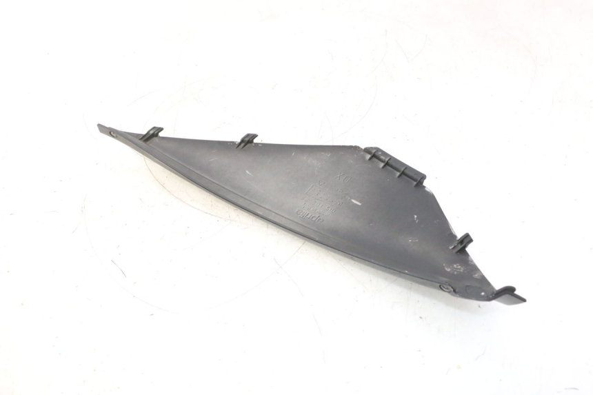 photo de UNTER SITZ VERKLEIDUNG RECHTS APRILIA ATLANTIC S 125 (2010 - 2013) - Technische Nahaufnahme