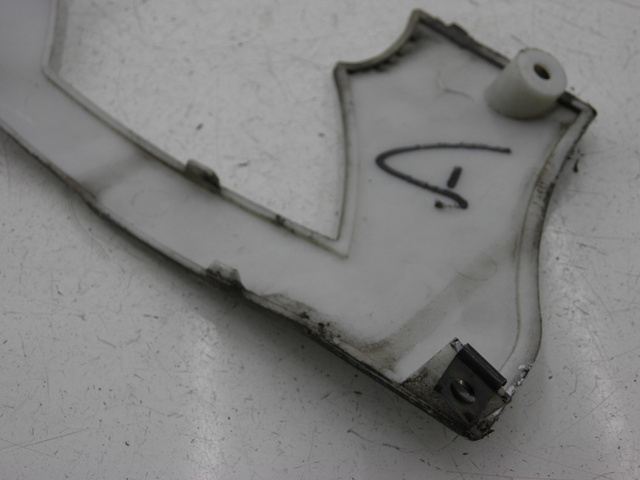 photo de UNTER SITZ VERKLEIDUNG RECHTS BENZHOU YY50QT31 VINTAGE 50 (2009 - 2012) - Detailansicht des Bauteils