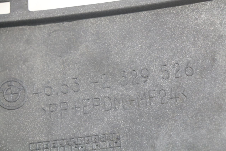 photo de RECHTER SITZBANKDECKEL BMW C1 125 (2000 - 2003) - Detailansicht des Bauteils