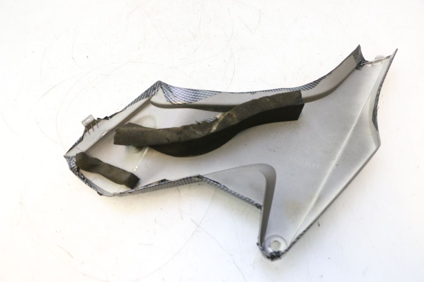 photo de UNTER SITZ VERKLEIDUNG RECHTS HONDA CB F HORNET 600 (2005 - 2006) - Gesamtansicht des Produkts