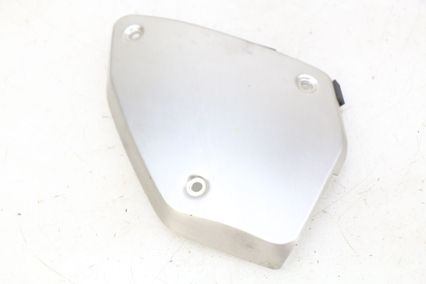 photo de RECHTER SITZBANKDECKEL HONDA CB R 1000 (2018 - 2023) - Alternative Perspektive