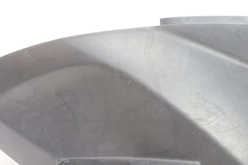 photo de UNTER SITZ VERKLEIDUNG RECHTS PEUGEOT CITYSTAR 2T 50 (2018 - 2021) - Detailansicht des Bauteils