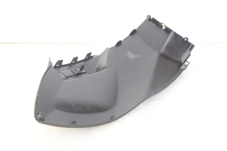 photo de RECHTER SITZBANKDECKEL PEUGEOT CITYSTAR AIR 125 (2014 - 2017) - Detailansicht des Bauteils