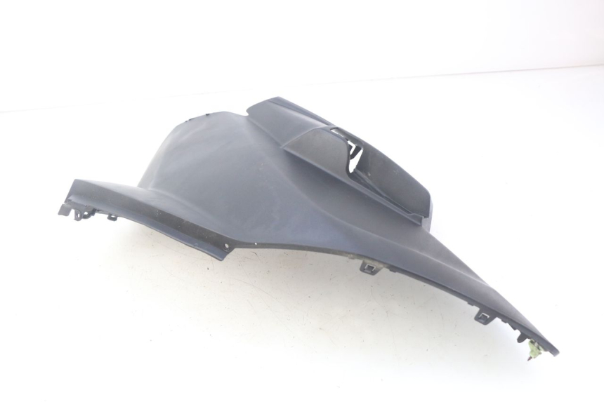 photo de RECHTER SITZBANKDECKEL PEUGEOT CITYSTAR 125 (2011 - 2017) - Alternative Perspektive