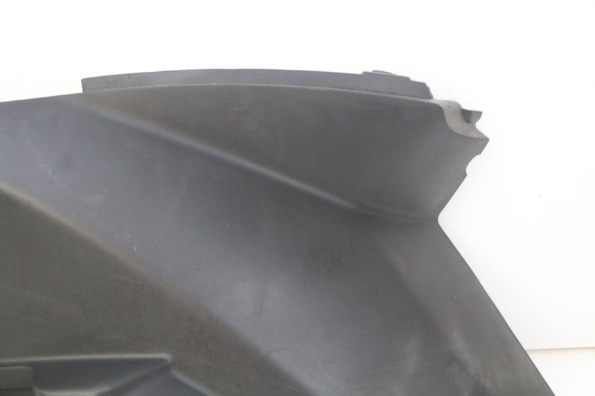 photo de RECHTER SITZBANKDECKEL PEUGEOT CITYSTAR 125 (2011 - 2017) - Details der Befestigungspunkte