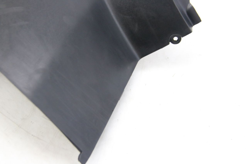 photo de RECHTER SITZBANKDECKEL PEUGEOT CITYSTAR 125 (2011 - 2017) - Detailansicht des Bauteils
