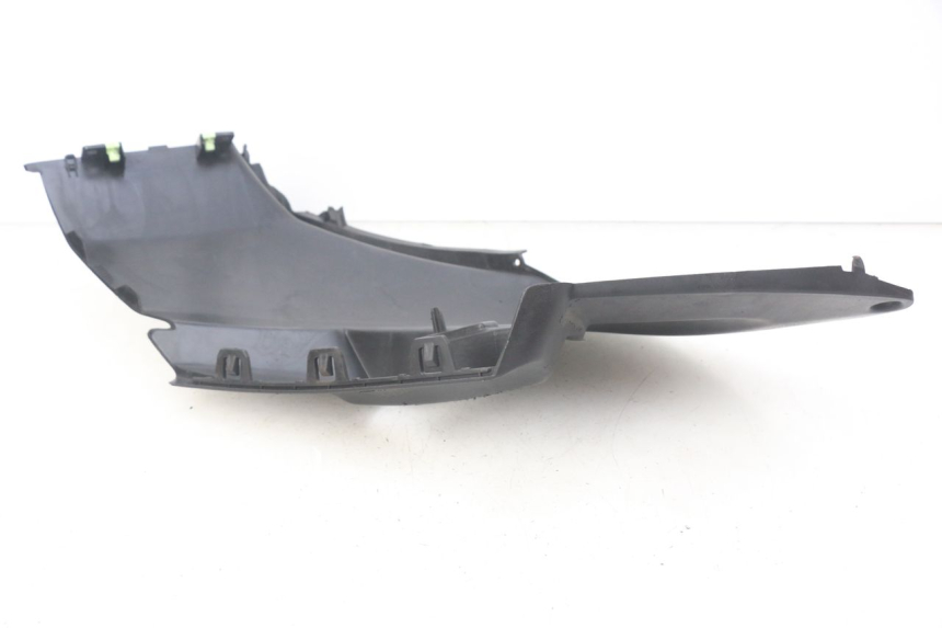 photo de RECHTER SITZBANKDECKEL PEUGEOT CITYSTAR 50 (2013 - 2017) - Detailansicht des Bauteils