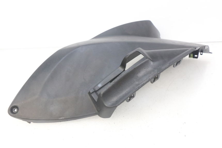 photo de RECHTER SITZBANKDECKEL PEUGEOT CITYSTAR 50 (2013 - 2017) - Technische Nahaufnahme