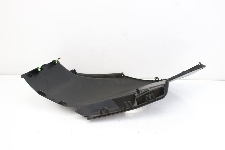 photo de RECHTER SITZBANKDECKEL PEUGEOT CITYSTAR 50 (2013 - 2017) - Technische Nahaufnahme