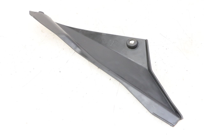 photo de UNTER SITZ VERKLEIDUNG RECHTS DERBI SENDA SM DRD X-TREME 50 (2011 - 2017) - Alternative Perspektive