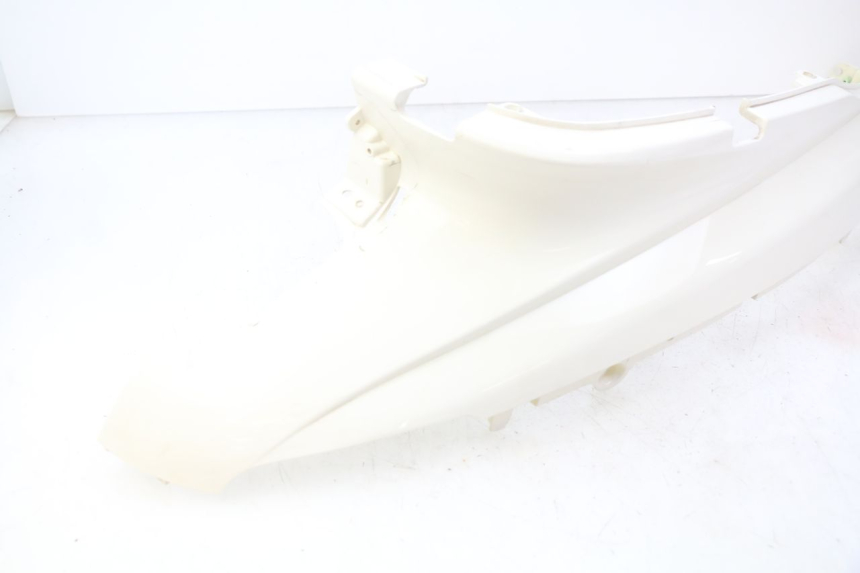 photo de RECHTER SITZBANKDECKEL PEUGEOT DJANGO 2T 50 (2014 - 2019) - Kennzeichnungen und Originalreferenzen