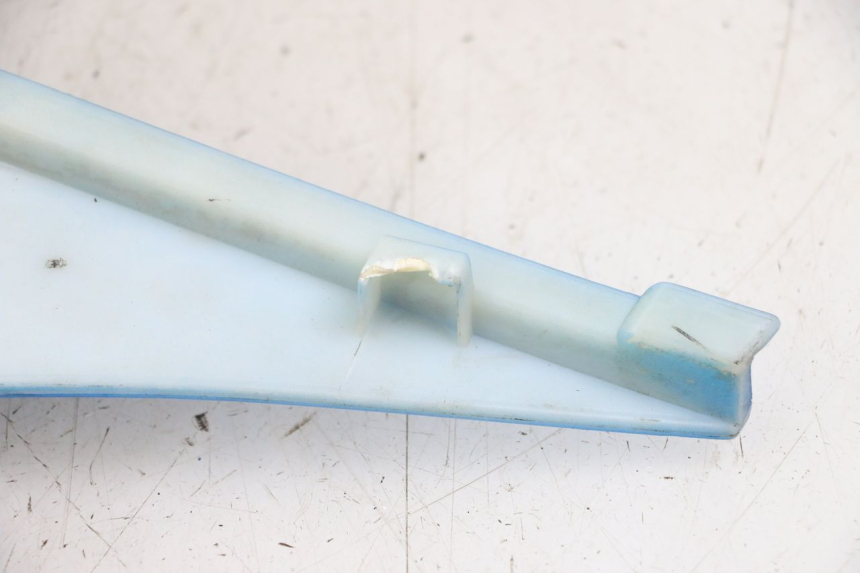 photo de UNTER SITZ VERKLEIDUNG RECHTS EBROH BRAVO GLE 1 (2020 - 2024) - Zoom auf Gebrauchszustand