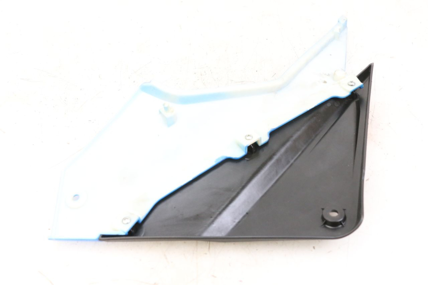 photo de UNTER SITZ VERKLEIDUNG RECHTS EBROH BRAVO GLE 1 (2020 - 2024) - Technische Nahaufnahme