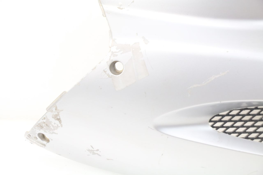 photo de UNTER SITZ VERKLEIDUNG RECHTS LINTEX FEVER 2T 50 (2009 - 2022) - Charakteristische Merkmale