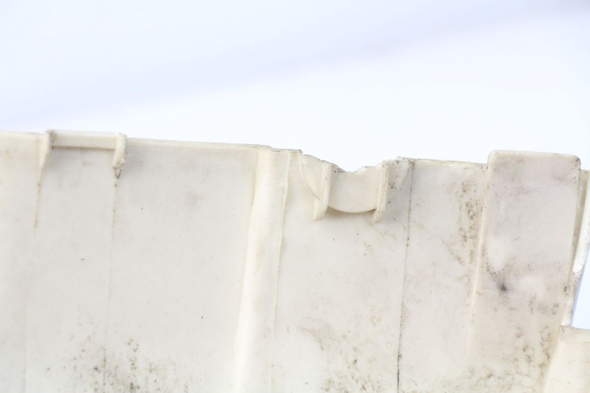 photo de UNTER SITZ VERKLEIDUNG RECHTS LINTEX FEVER 2T 50 (2009 - 2022) - Technische Nahaufnahme