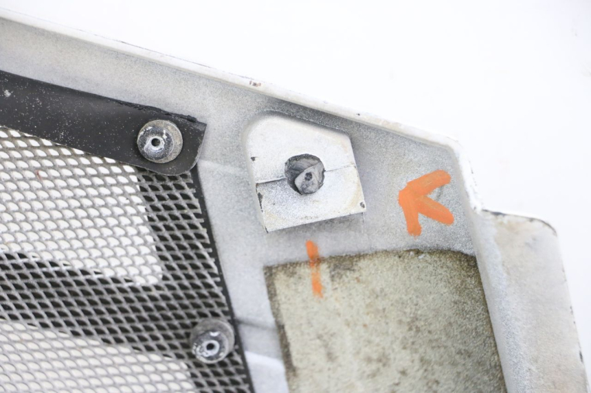 photo de UNTER SITZ VERKLEIDUNG RECHTS YAMAHA FJ 36Y 1100 (1984 - 1985) - Geprüftes Gebrauchtteil