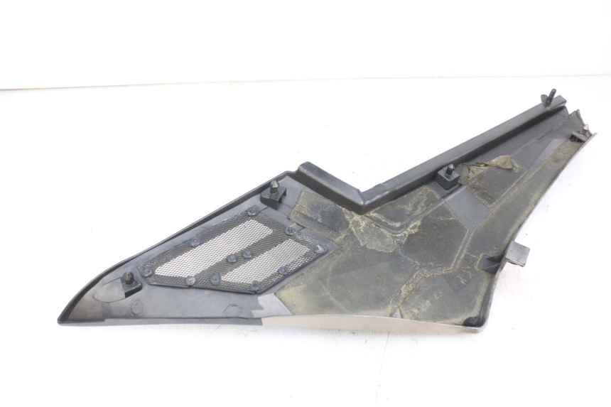 photo de RECHTER SITZBANKDECKEL YAMAHA FJ 3CX 1200 (1986 - 1996) - Oberflächenzustand und Material