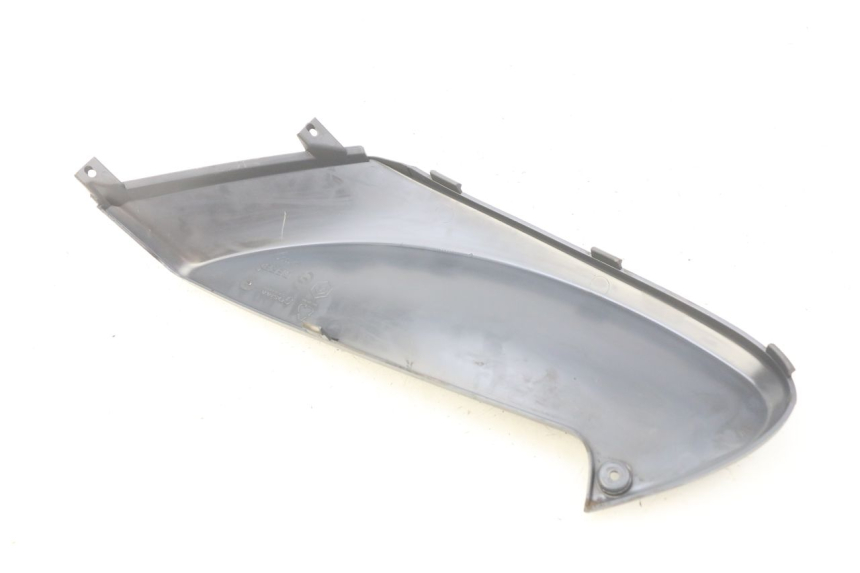 photo de RECHTER SITZBANKDECKEL PIAGGIO FLY 100 (2006 - 2010) - Zoom auf Gebrauchszustand