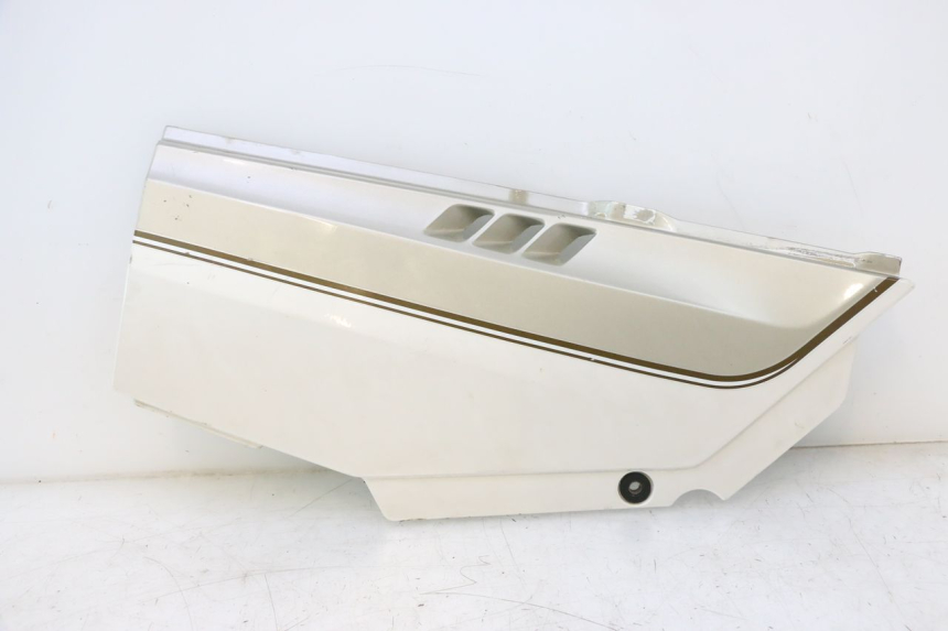 photo de UNTER SITZ VERKLEIDUNG RECHTS KAWASAKI GPX F ZX750F 750 (1986 - 1990) - Hauptansicht