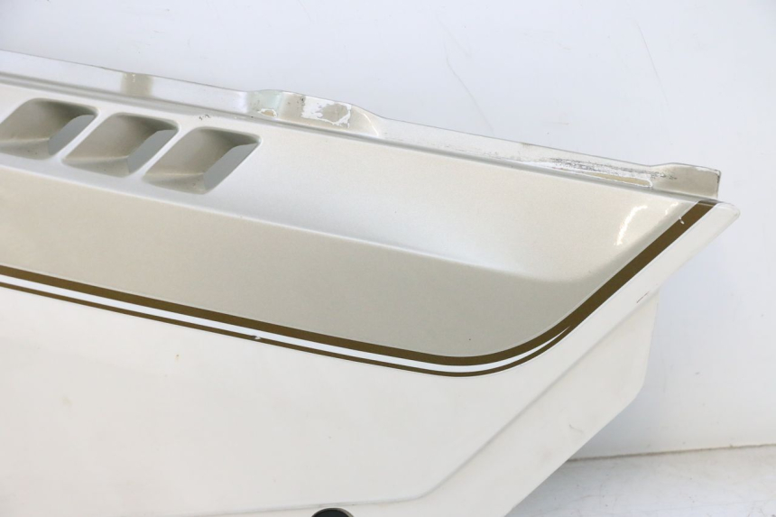 photo de UNTER SITZ VERKLEIDUNG RECHTS KAWASAKI GPX F ZX750F 750 (1986 - 1990) - Geprüftes Gebrauchtteil