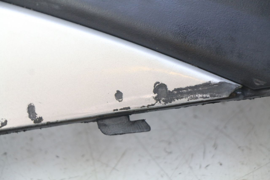 photo de RECHTER SITZBANKDECKEL TNT MOTOR GRIDO 2T 50 (2010 - 2019) - Technische Nahaufnahme