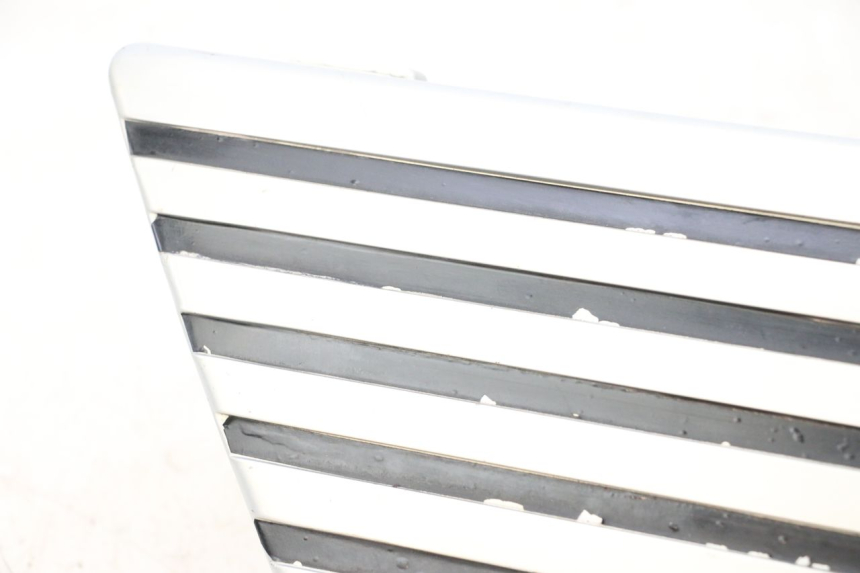 photo de UNTER SITZ VERKLEIDUNG RECHTS SUZUKI GSX E 250 (1982 - 1983) - Geprüftes Gebrauchtteil